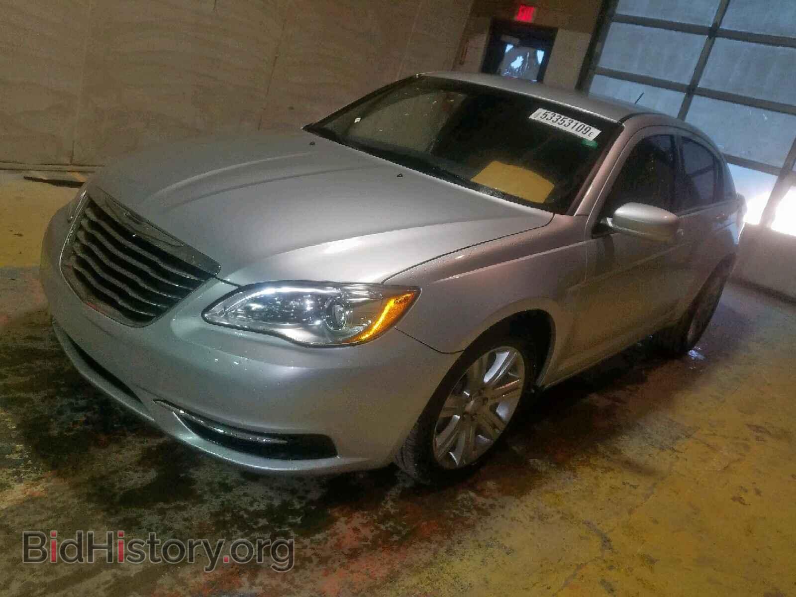 2011 CHRYSLER 200 - VIN: 1C3BC1FB4BN562234 - Фото 2