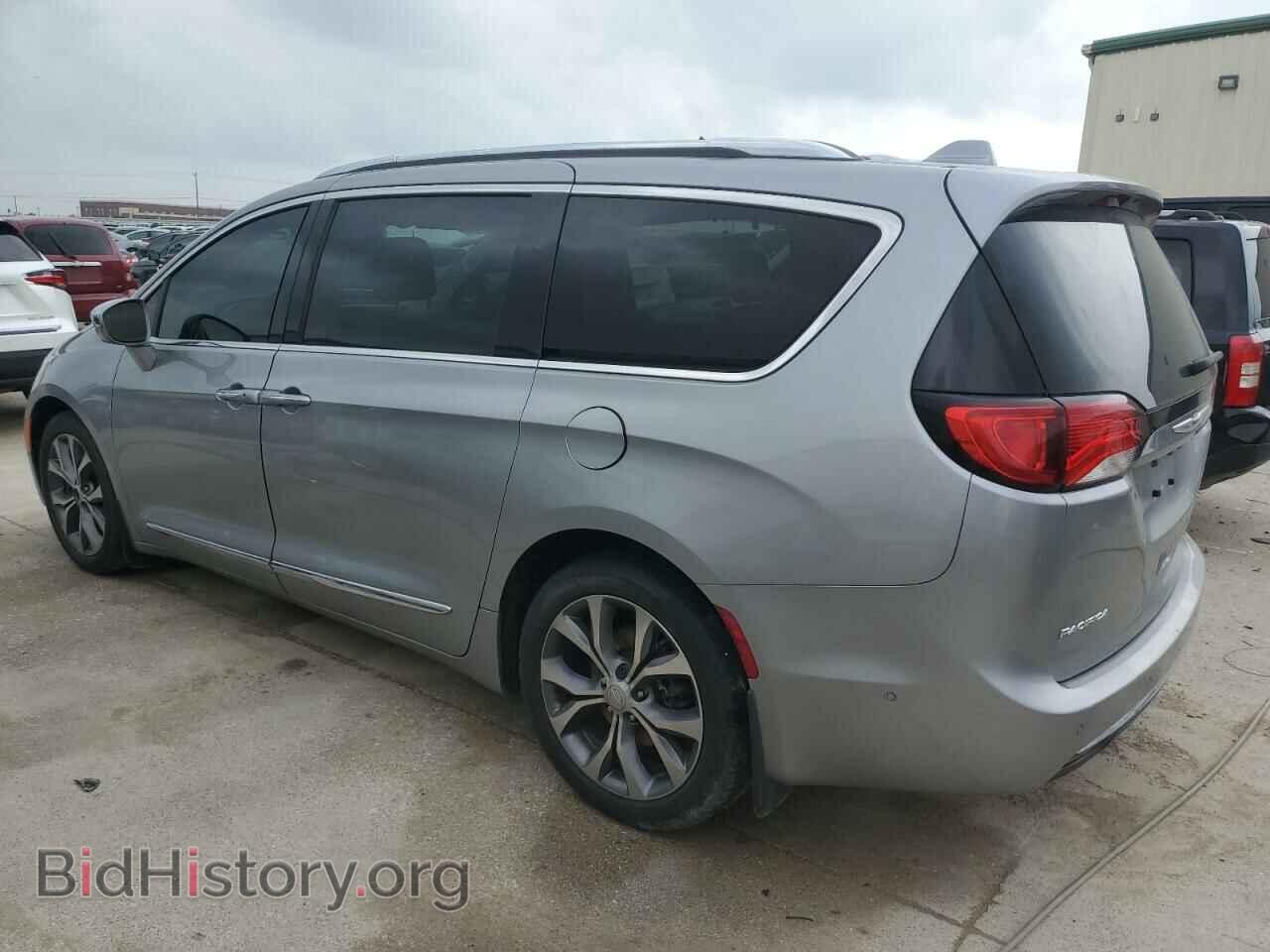 2017 CHRYSLER PACIFICA - VIN: 2C4RC1GG2HR643152 - Photo 2