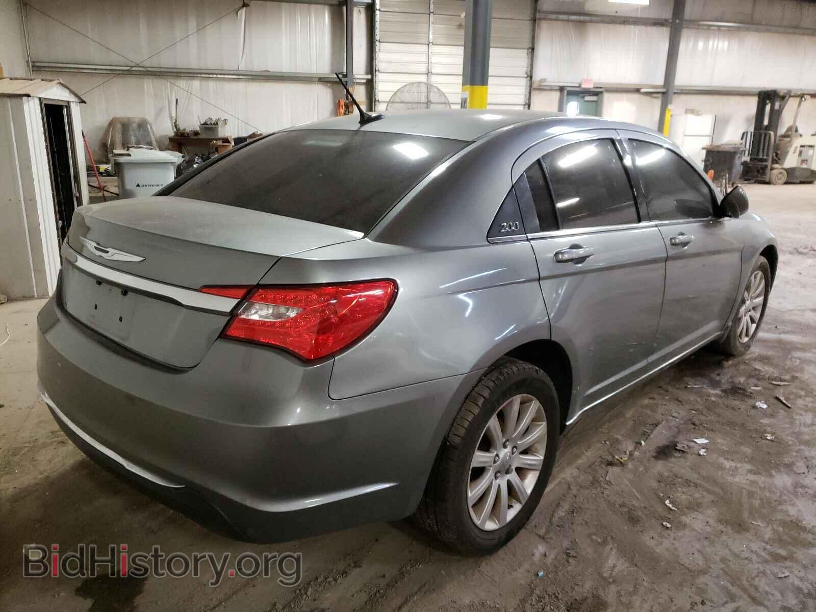 2011 CHRYSLER 200 - VIN: 1C3BC1FG2BN602905 - Фото 4