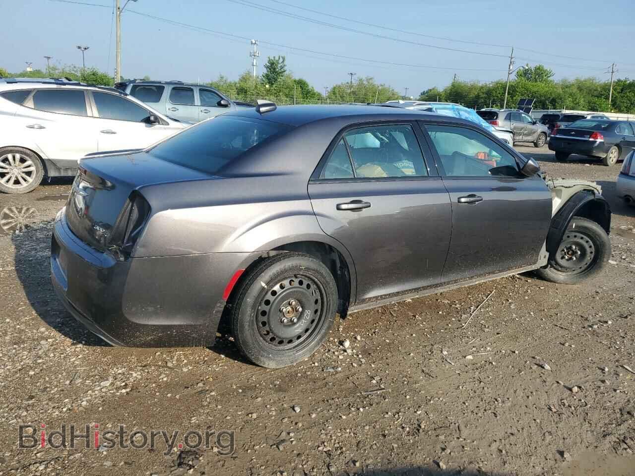 2017 CHRYSLER 300 - VIN: 2C3CCAGG4HH604014 - Фото 3