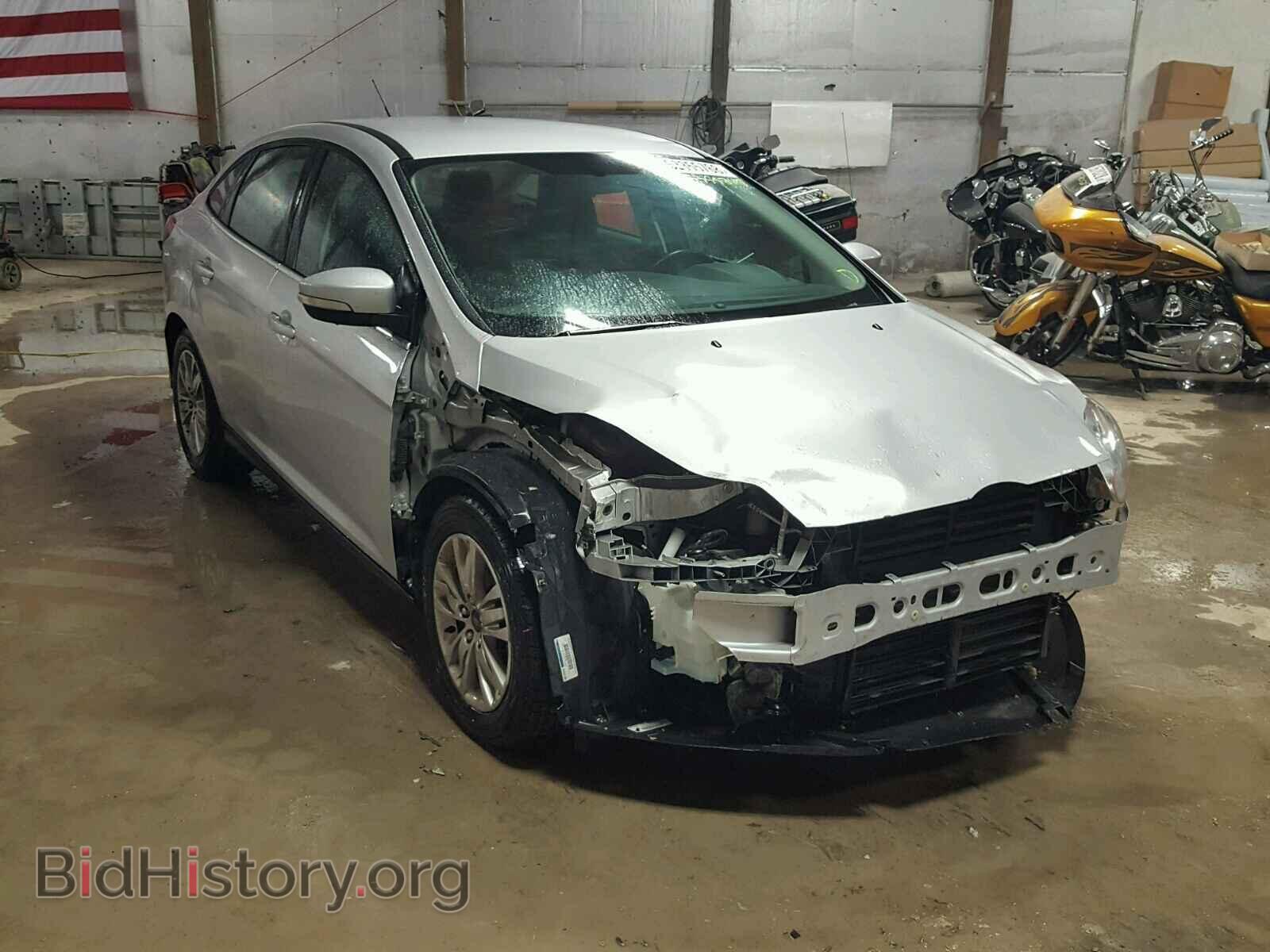 Photo 1FAHP3H27CL437878 - FORD FOCUS 2012