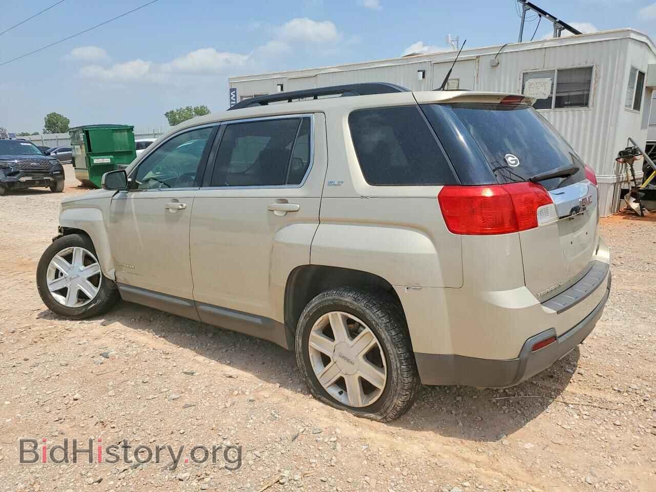 2011 GMC TERRAIN - VIN: 2CTALUEC8B6319568 - Photo 2