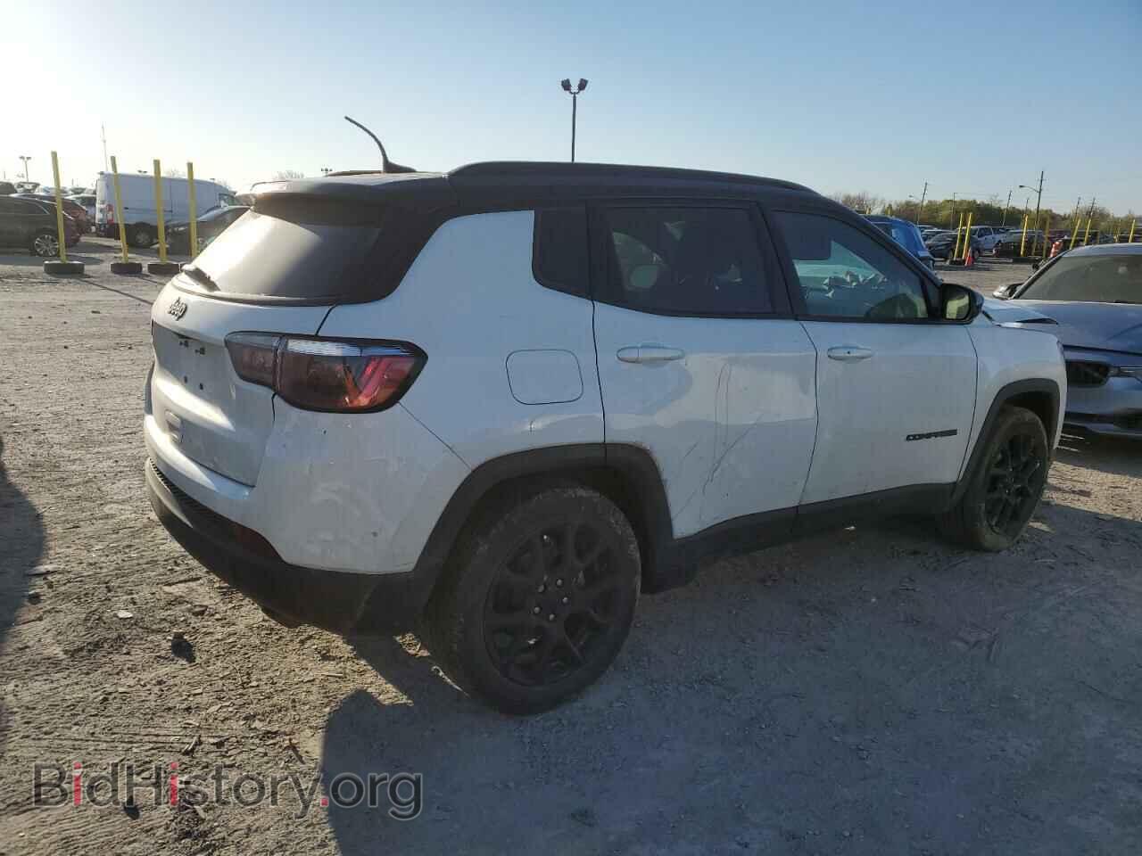 2022 JEEP COMPASS - VIN: 3C4NJCBB3NT225638 - Фото 3