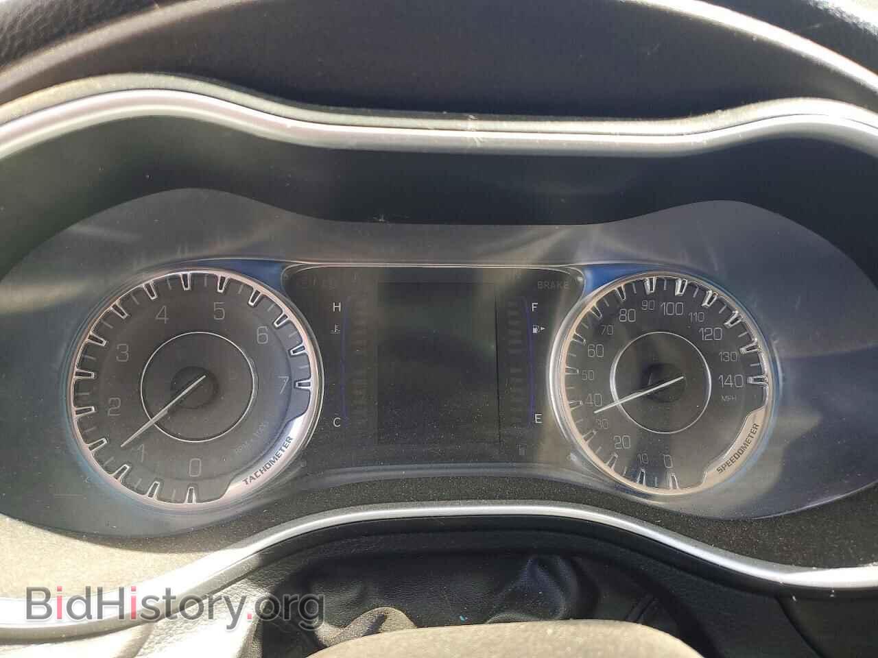 2016 CHRYSLER 200 - VIN: 1C3CCCAB5GN109481 - Фото 9