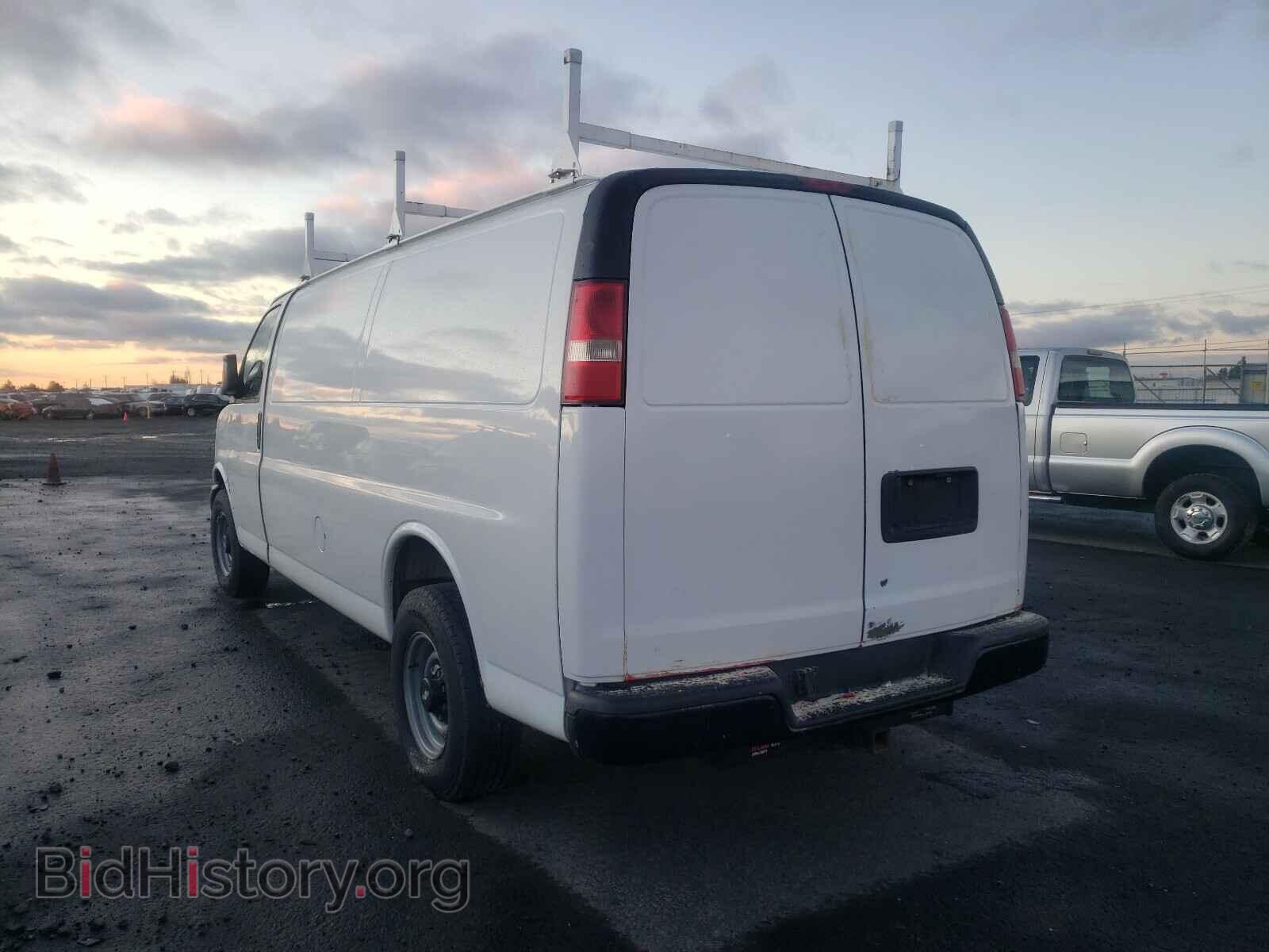 2011 GMC SAVANA - VIN: 1GTW7GCA8B1900421 - Фото 3