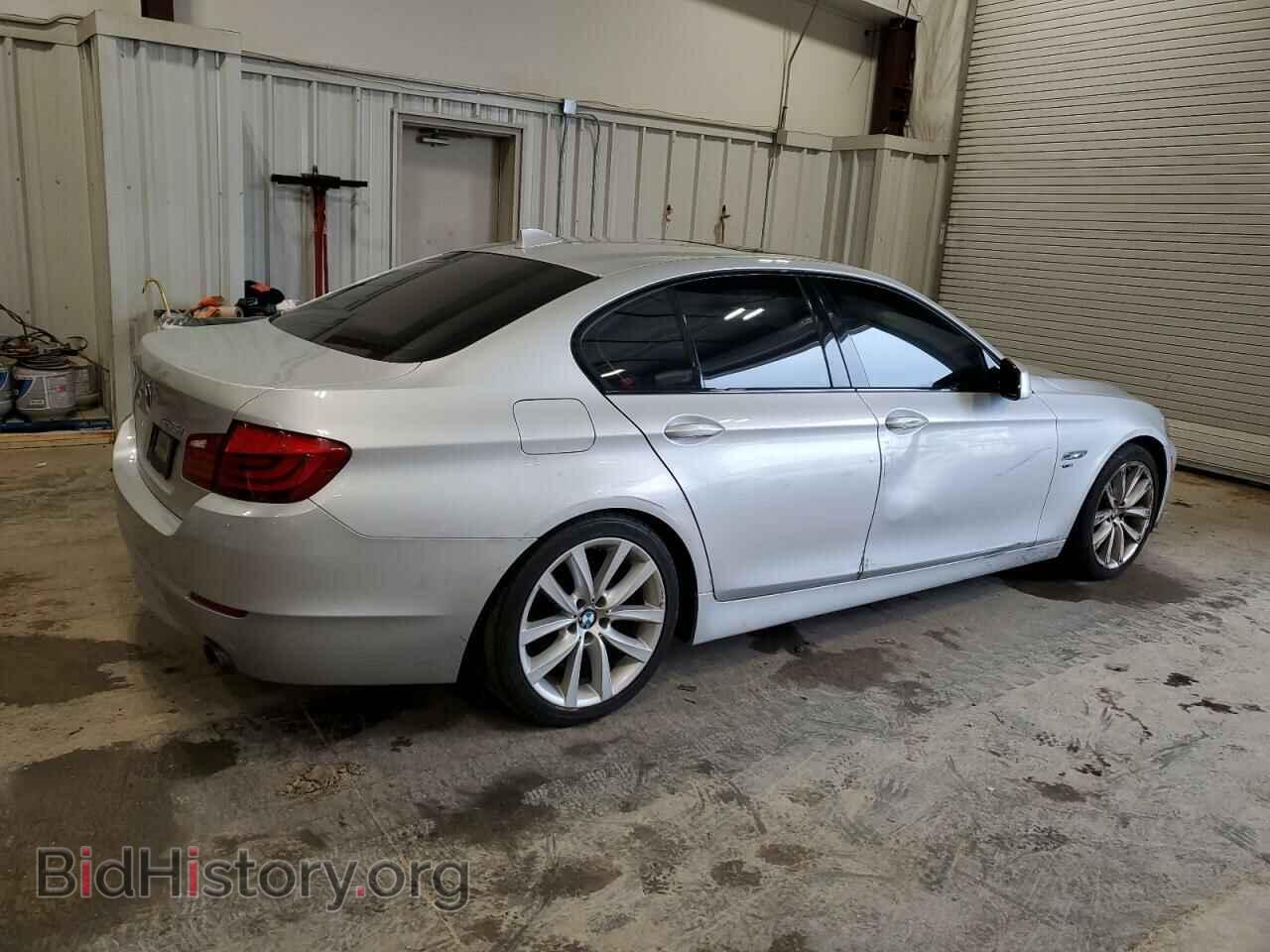 2011 BMW 5 SERIES - VIN: WBAFU7C54BC778525 - Фото 3