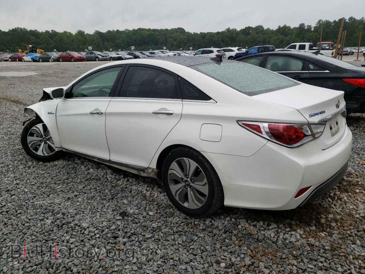 2014 HYUNDAI SONATA - VIN: KMHEC4A4XEA105695 - Фото 2