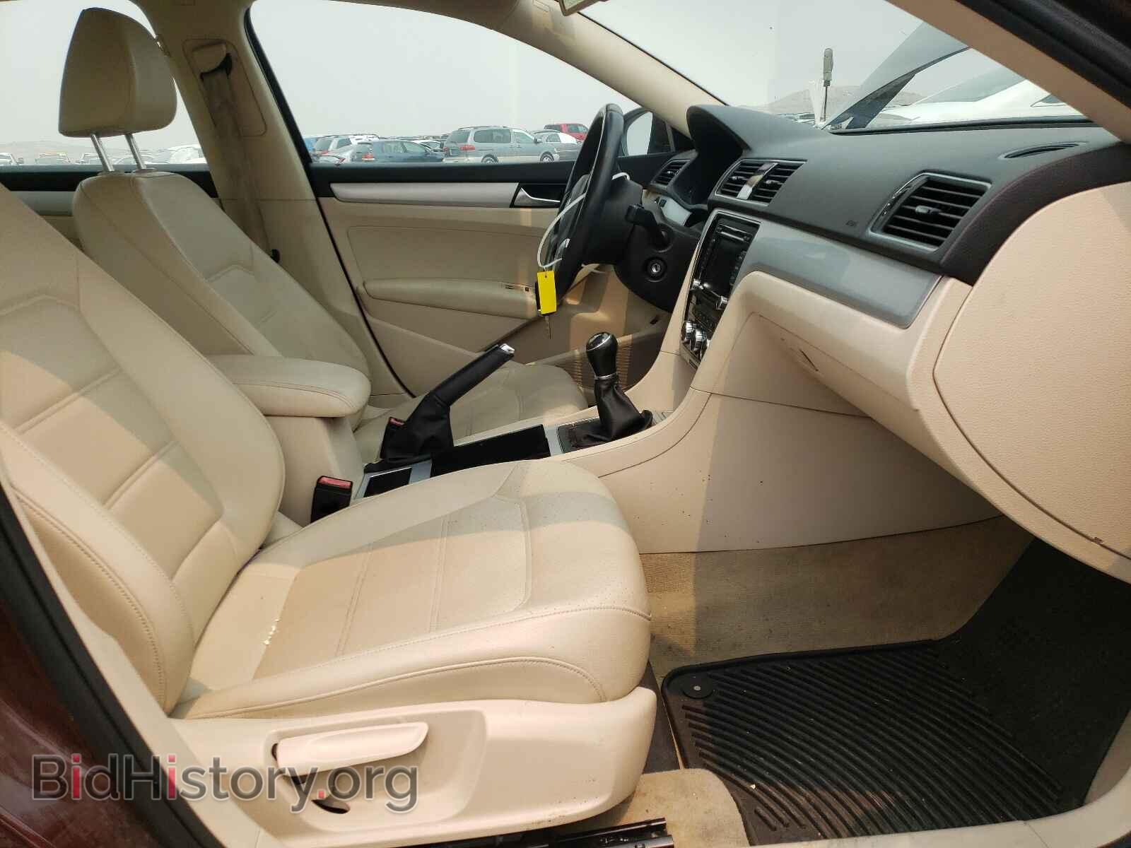 2012 VOLKSWAGEN PASSAT - VIN: 1VWBP7A32CC046516 - Фото 5