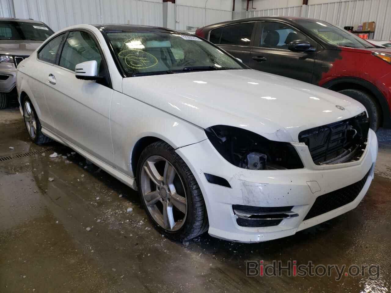 Photo WDDGJ4HB2DG058820 - MERCEDES-BENZ C-CLASS 2013