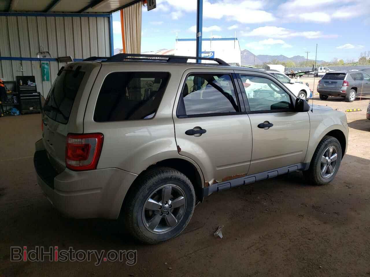 2012 FORD ESCAPE - VIN: 1FMCU9D7XCKA33637 - Фото 3