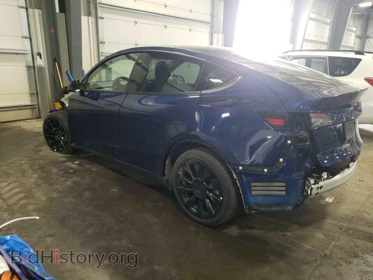 2022 TESLA MODEL Y - VIN: 7SAYGDEE2NF386250 - Photo 2