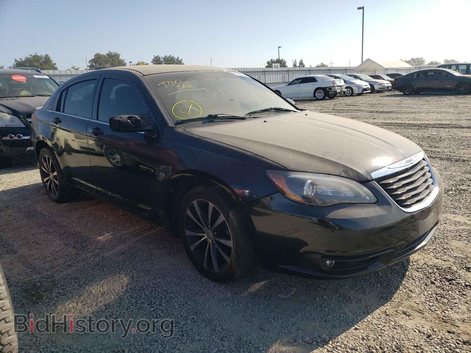 Photo 1C3BC8FG1BN612138 - CHRYSLER 200 2011