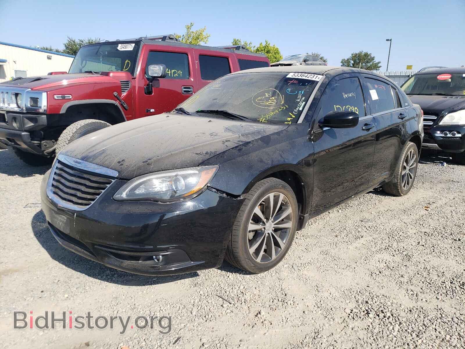2011 CHRYSLER 200 - VIN: 1C3BC8FG1BN612138 - Фото 2