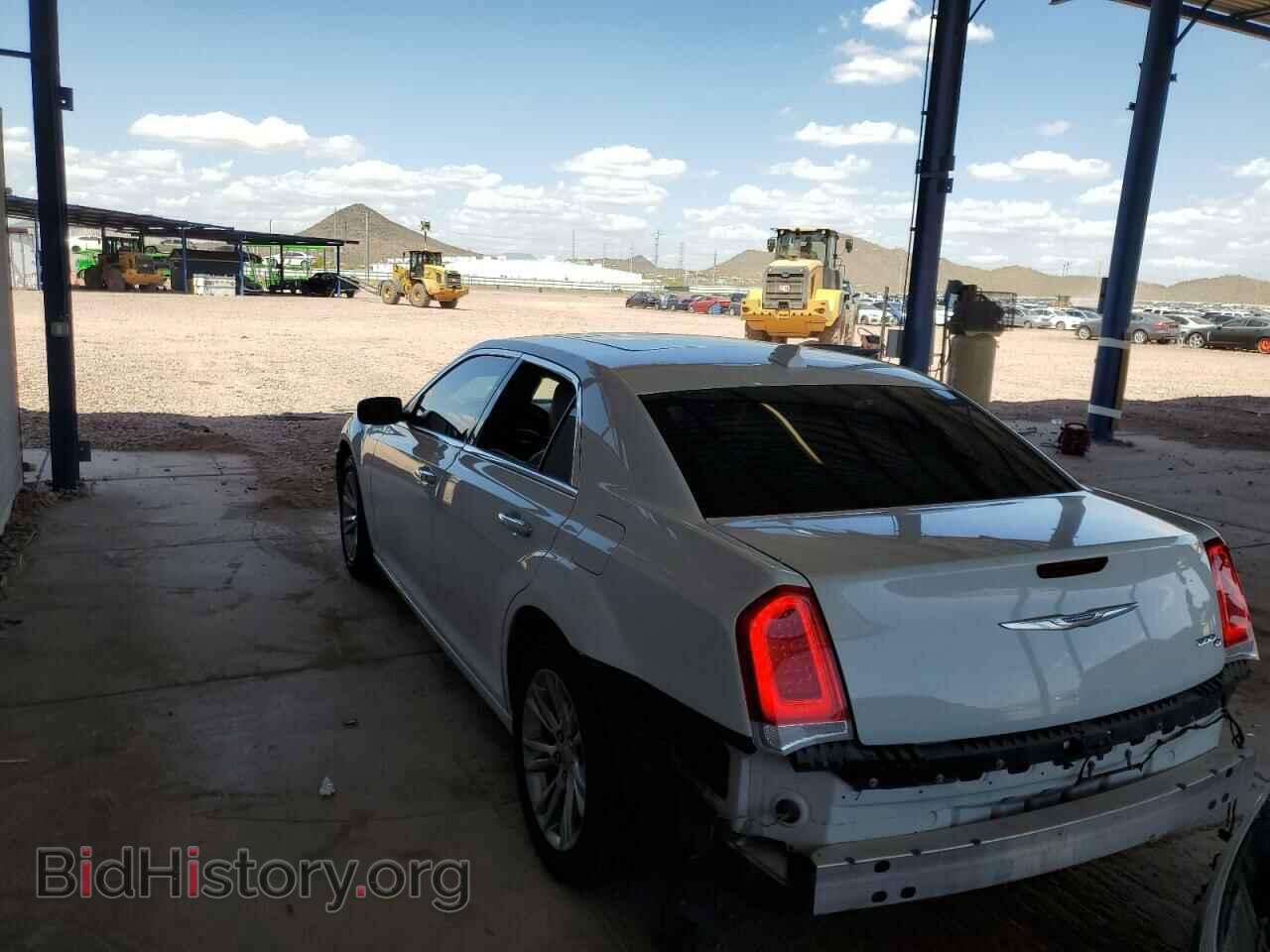 2016 CHRYSLER 300 - VIN: 2C3CCAEG2GH151870 - Фото 2