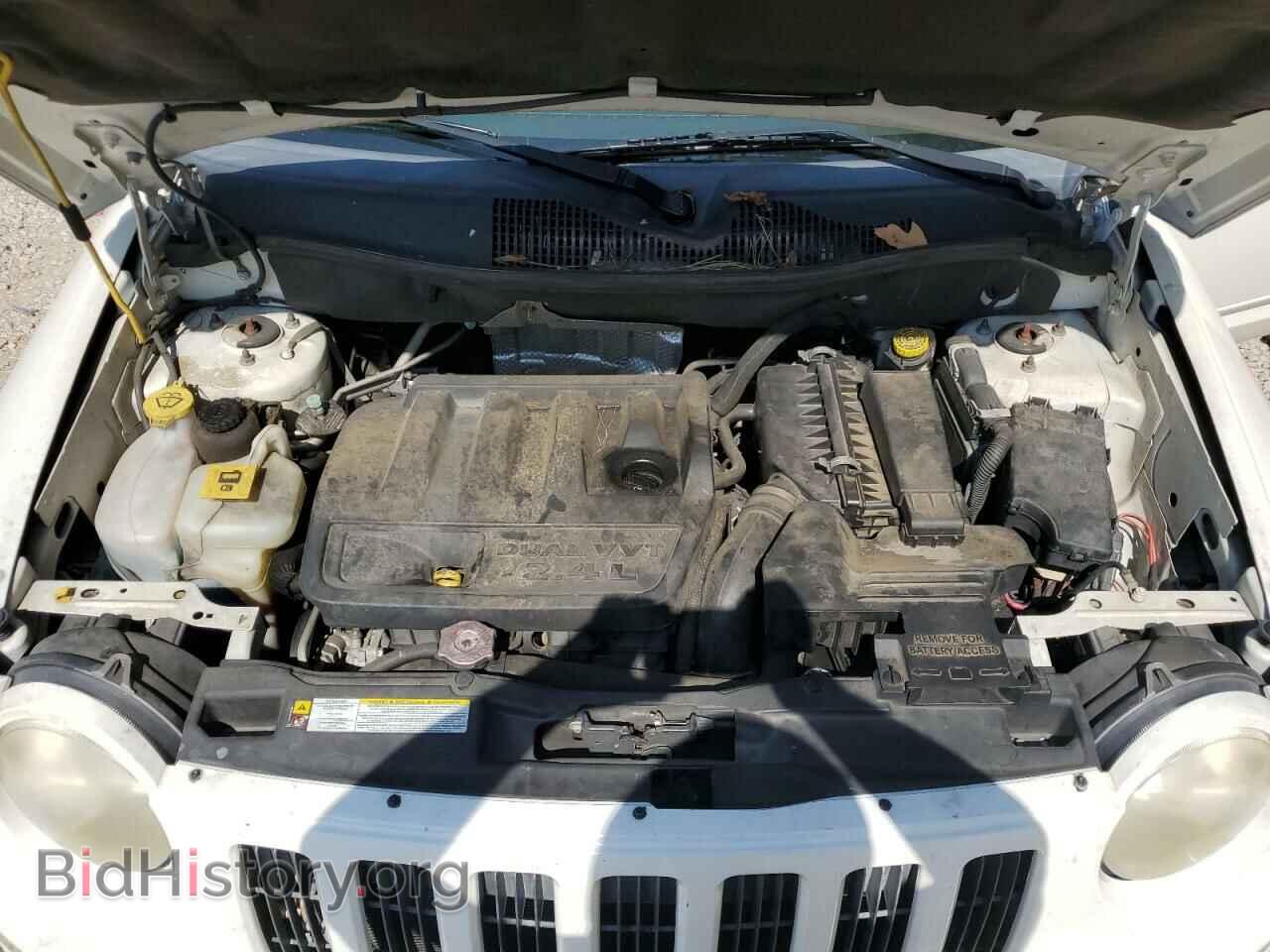 2010 JEEP COMPASS - VIN: 1J4NT4FB1AD611897 - Photo 7
