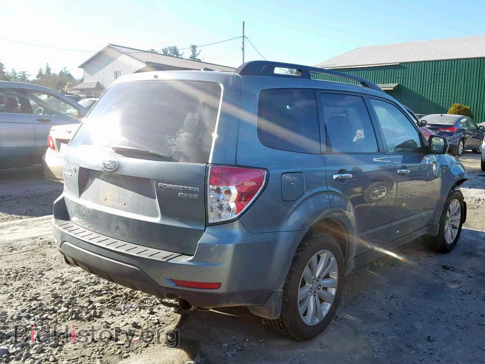 2011 SUBARU FORESTER - VIN: JF2SHAECXBH724083 - Фото 4