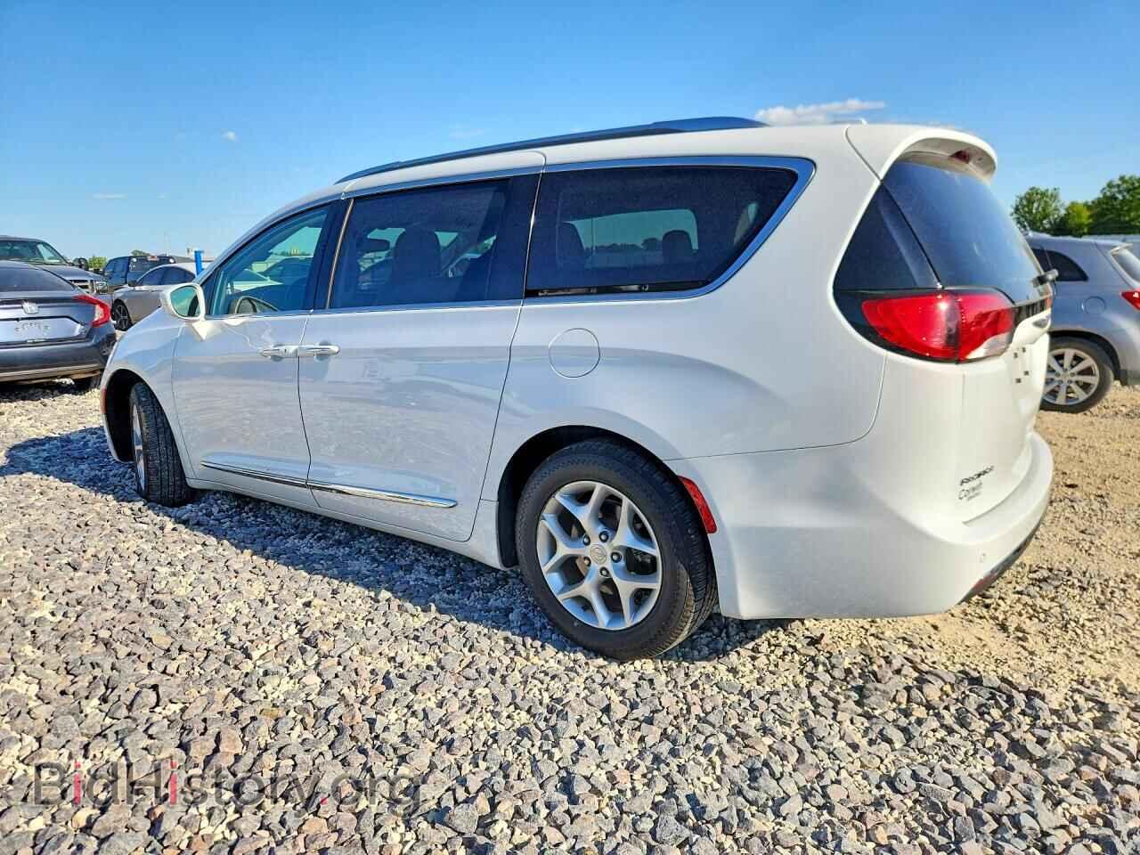 2018 CHRYSLER PACIFICA - VIN: 2C4RC1BG8JR122854 - Фото 2
