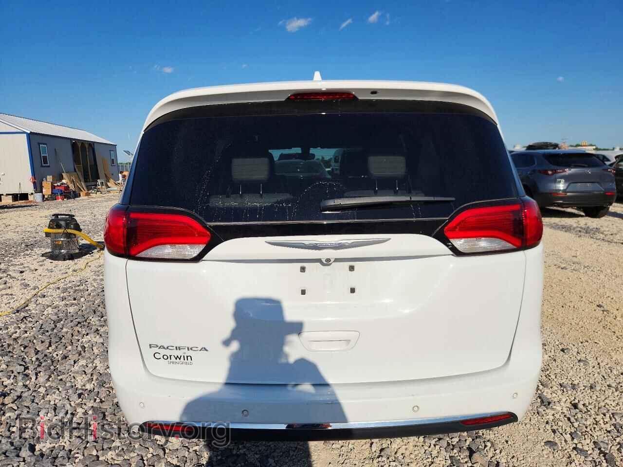 2018 CHRYSLER PACIFICA - VIN: 2C4RC1BG8JR122854 - Фото 6