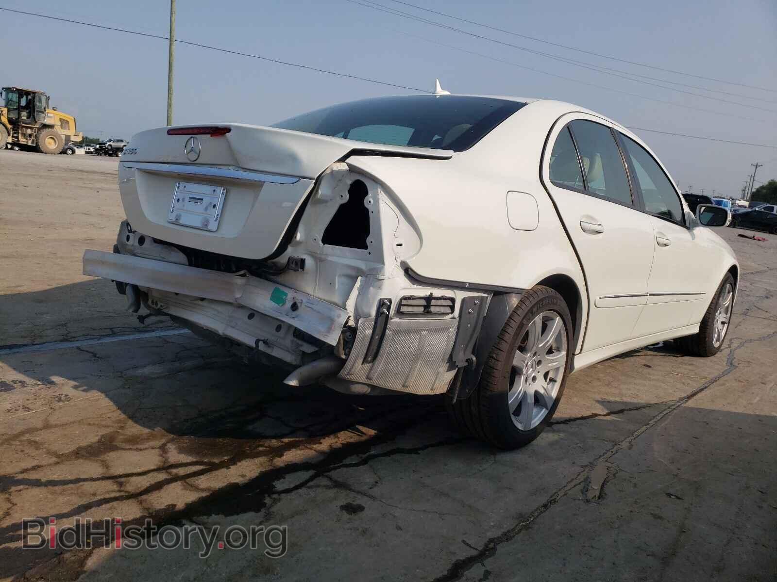 2007 MERCEDES-BENZ E-CLASS - VIN: WDBUF56X17B037945 - Фото 4
