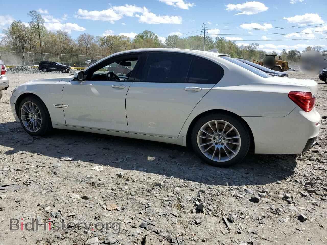 2012 BMW 7 SERIES - VIN: WBAKC6C56CC396591 - Фото 2