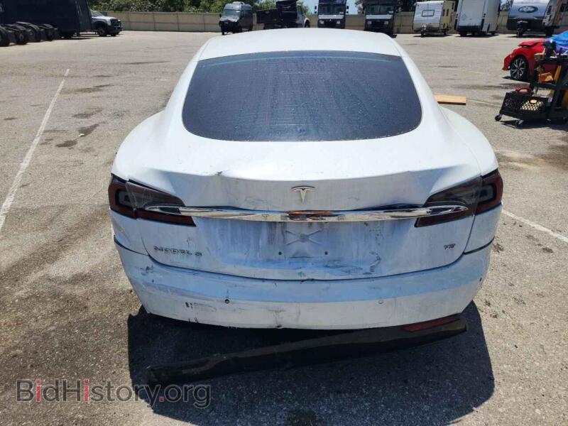 2016 Tesla MODEL S (VIN 5YJSA1E16GF170582) — фото 6 из 14