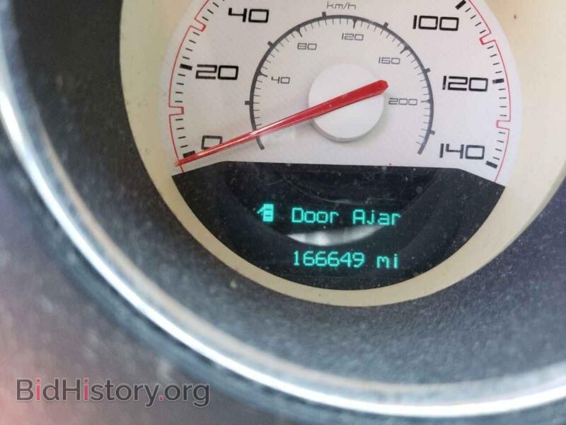 2012 Dodge CHALLENGER (VIN 2C3CDYAG3CH142696) — photo 8 of 10