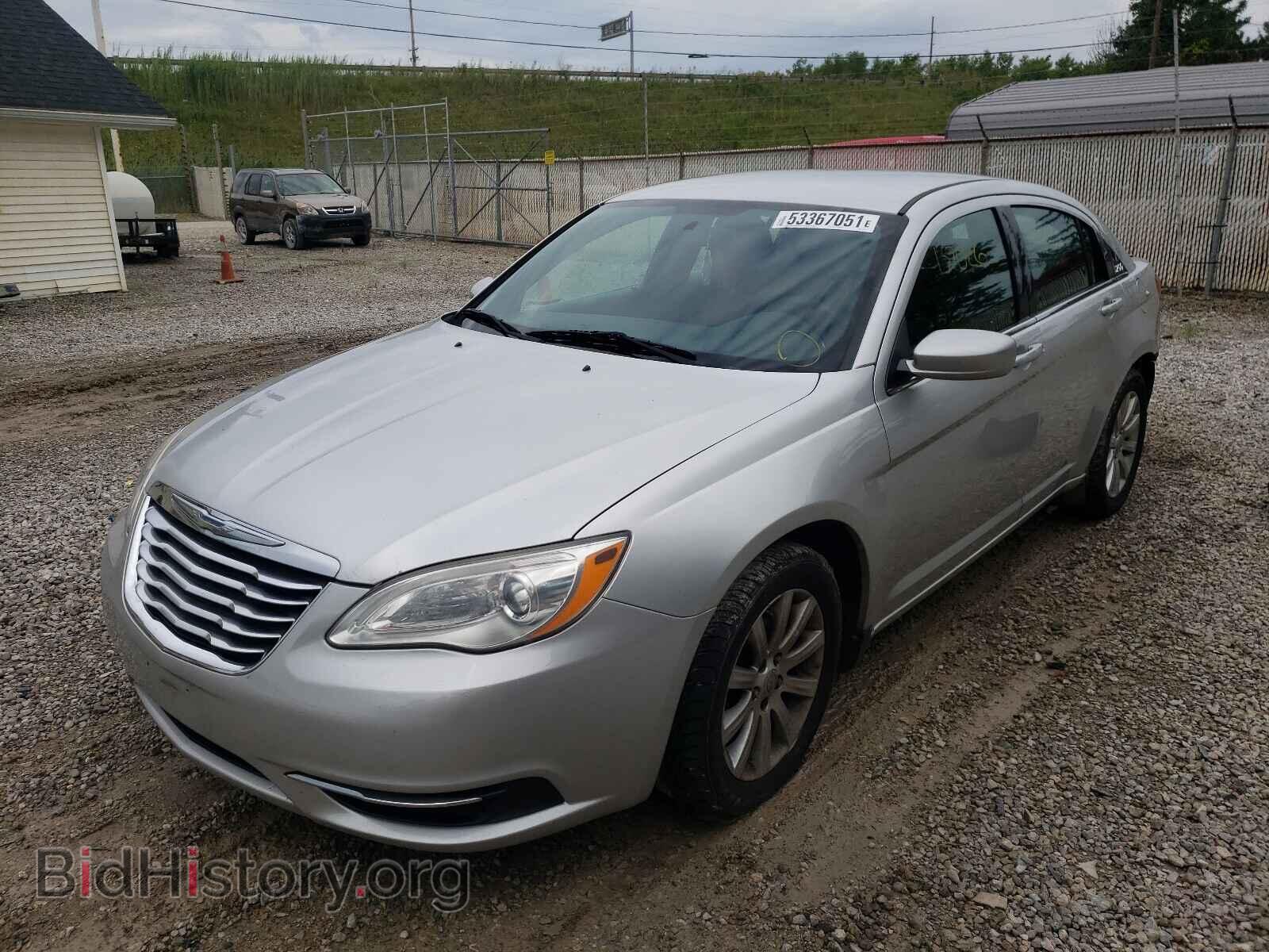 2011 CHRYSLER 200 - VIN: 1C3BC1FB3BN537941 - Фото 2