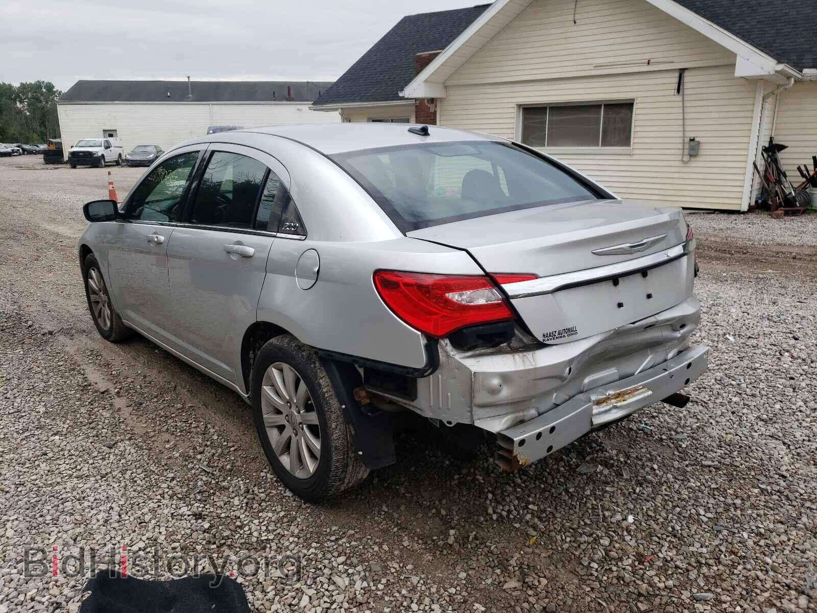 2011 CHRYSLER 200 - VIN: 1C3BC1FB3BN537941 - Фото 3