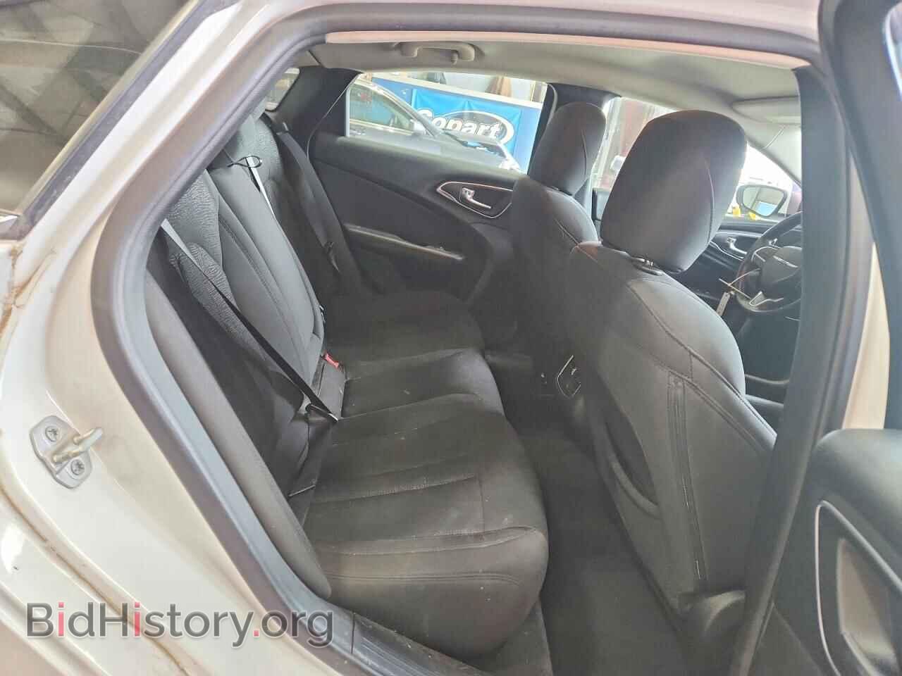 2015 CHRYSLER 200 - VIN: 1C3CCCAB0FN555391 - Фото 10