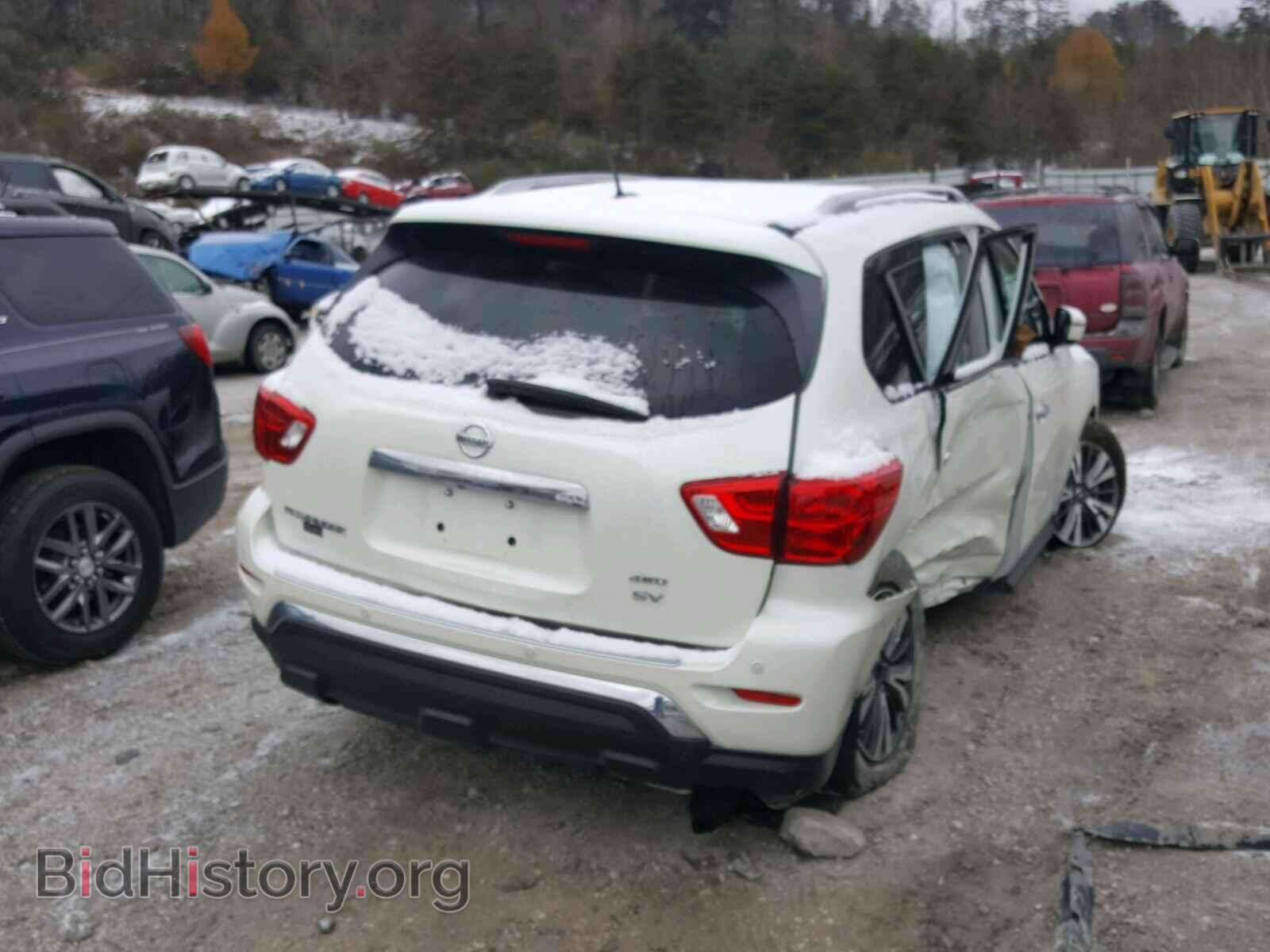 2017 NISSAN PATHFINDER - VIN: 5N1DR2MM3HC669143 - Фото 4