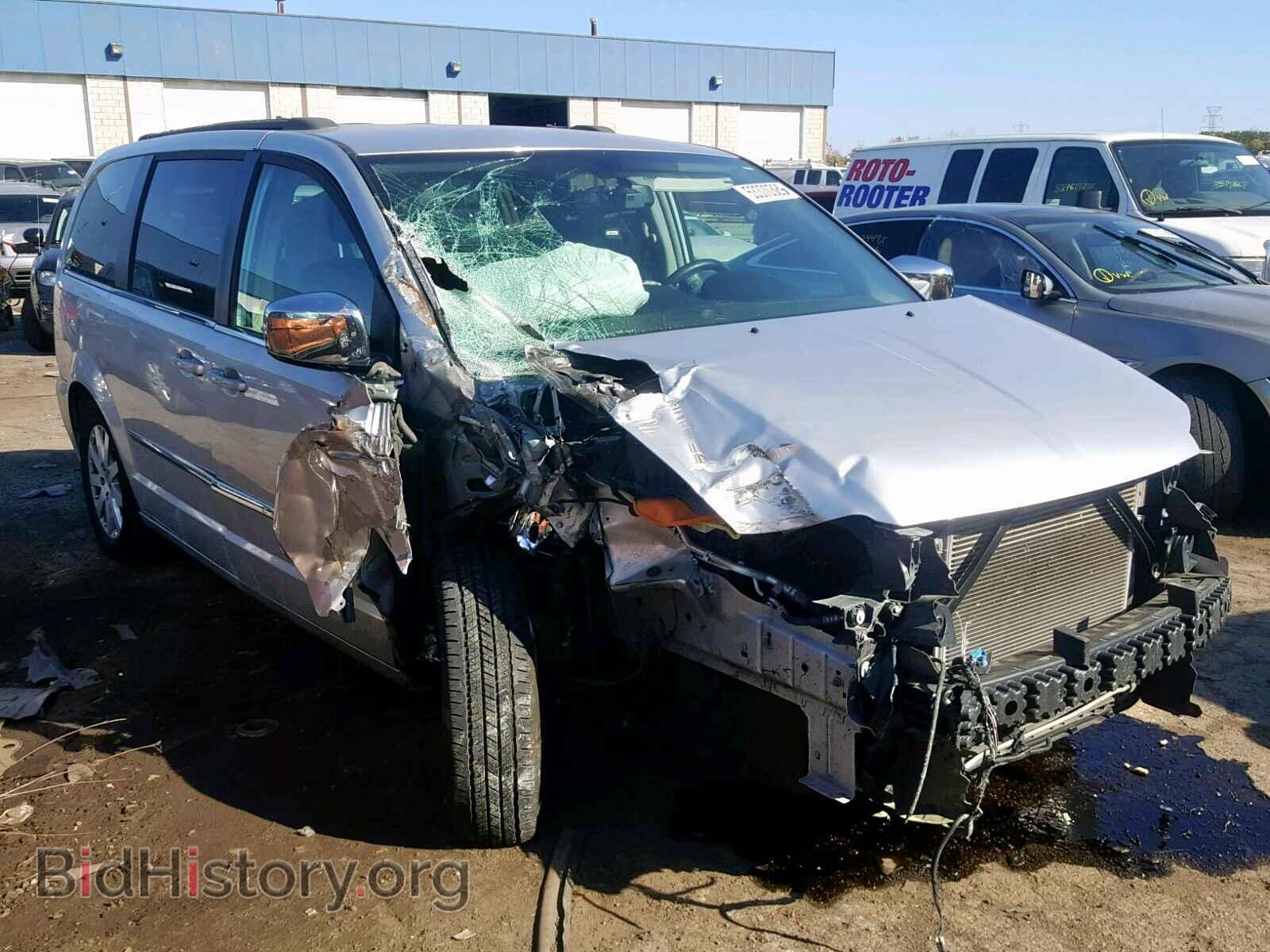 Photo 2A4RR8DG5BR758311 - CHRYSLER TOWN & COU 2011