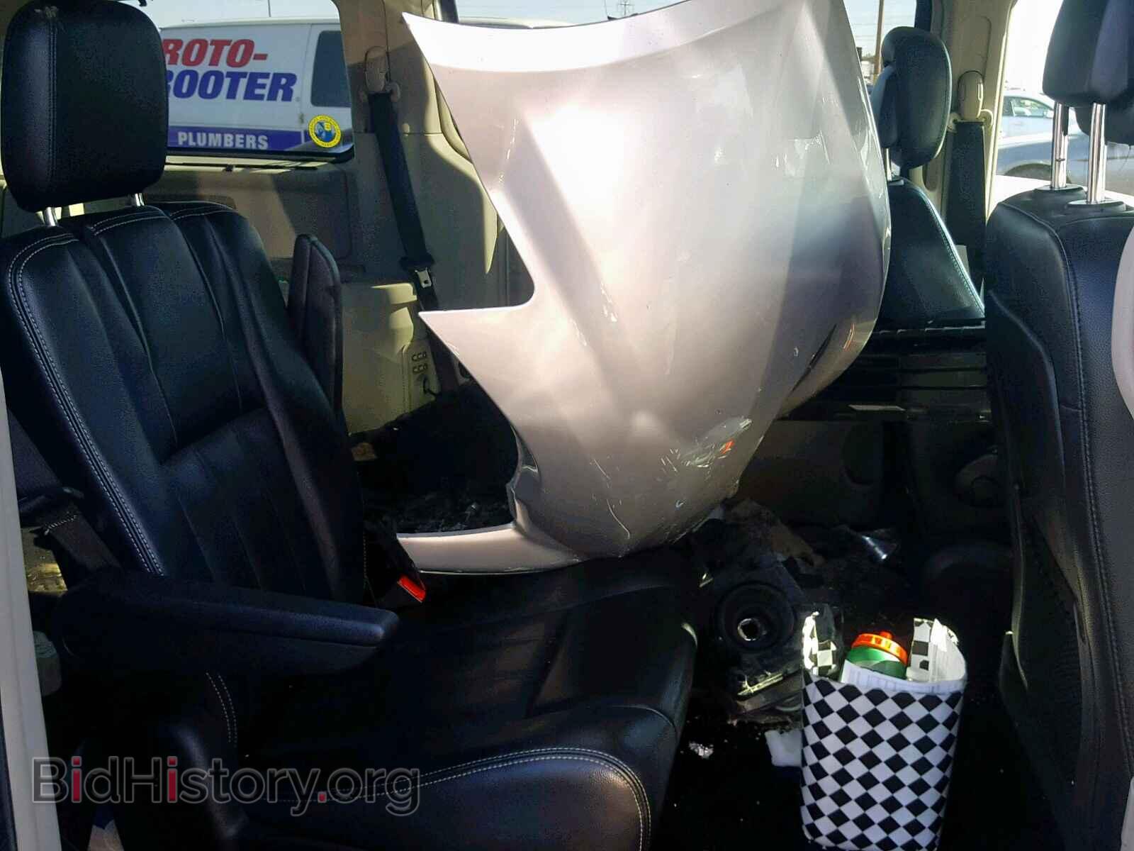 2011 CHRYSLER TOWN & COU - VIN: 2A4RR8DG5BR758311 - Фото 6