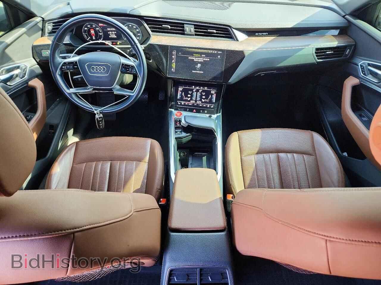 2019 AUDI E-TRON - VIN: WA1LAAGE6KB023723 - Photo 8