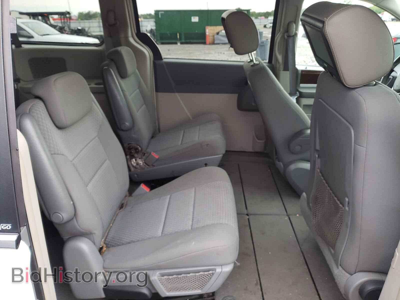 2010 CHRYSLER MINIVAN - VIN: 2A4RR5D15AR239865 - Фото 6