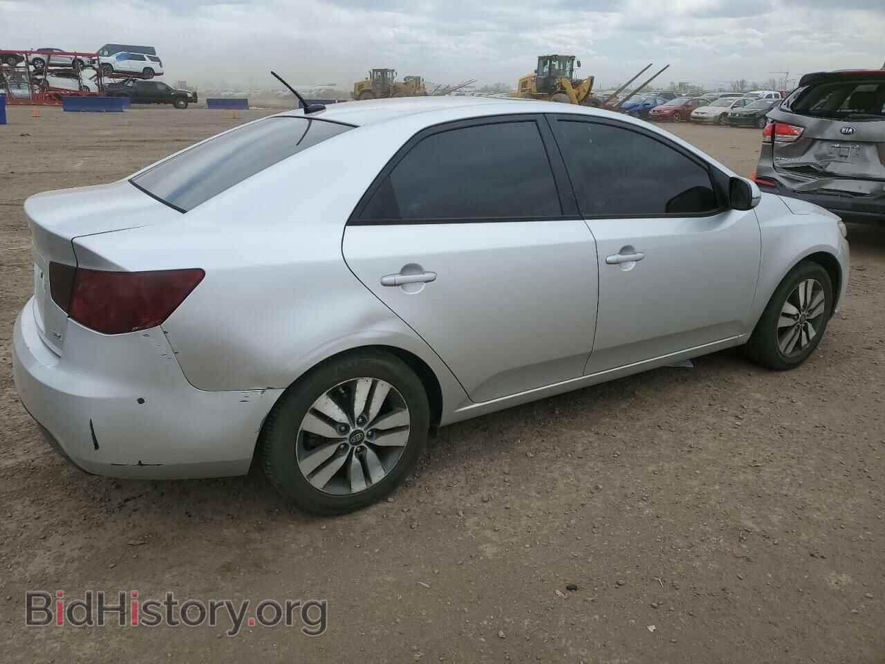 2013 KIA FORTE - VIN: KNAFU4A22D5733503 - Фото 3