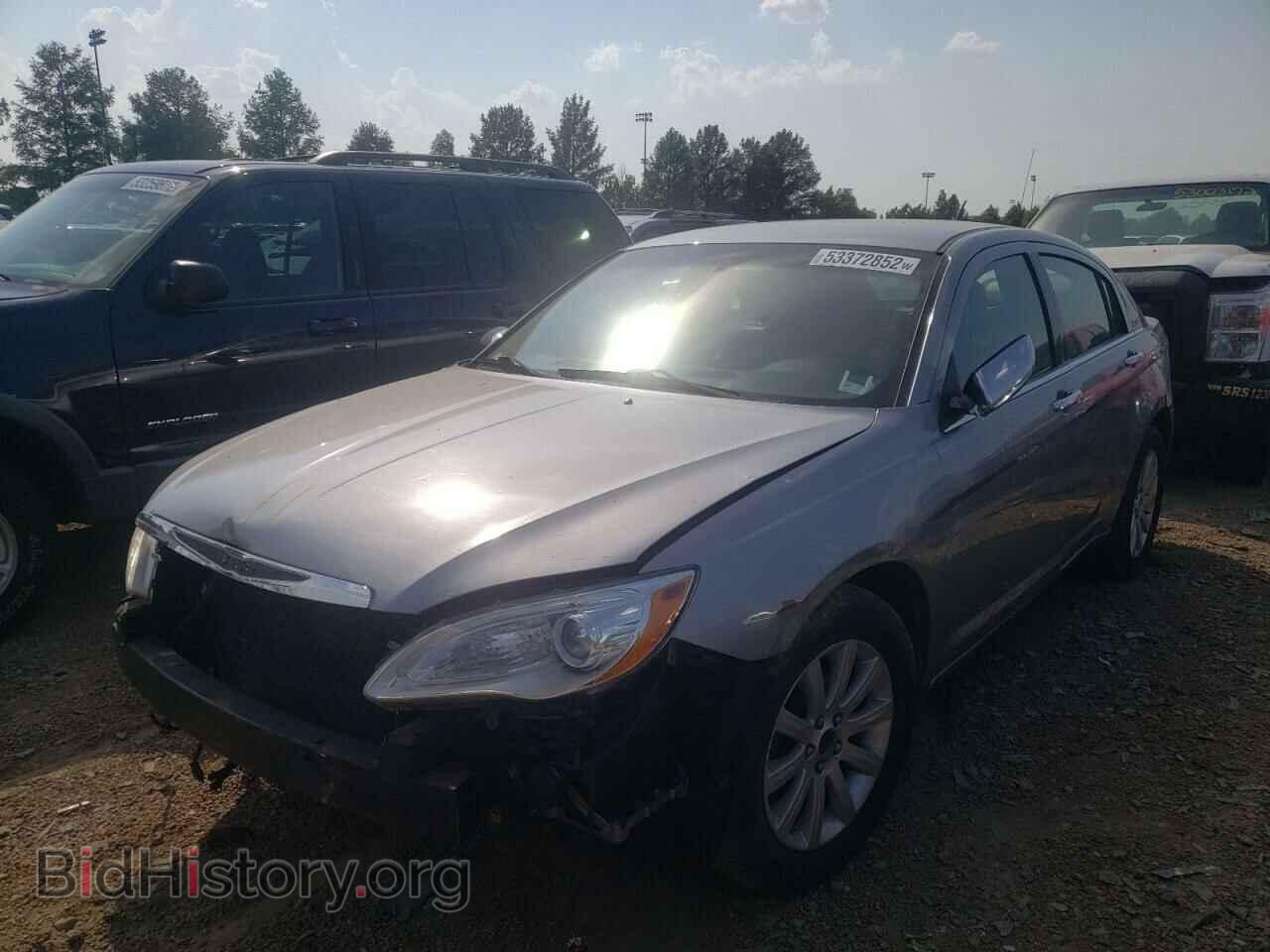 2013 CHRYSLER 200 - VIN: 1C3CCBCG1DN556520 - Photo 2