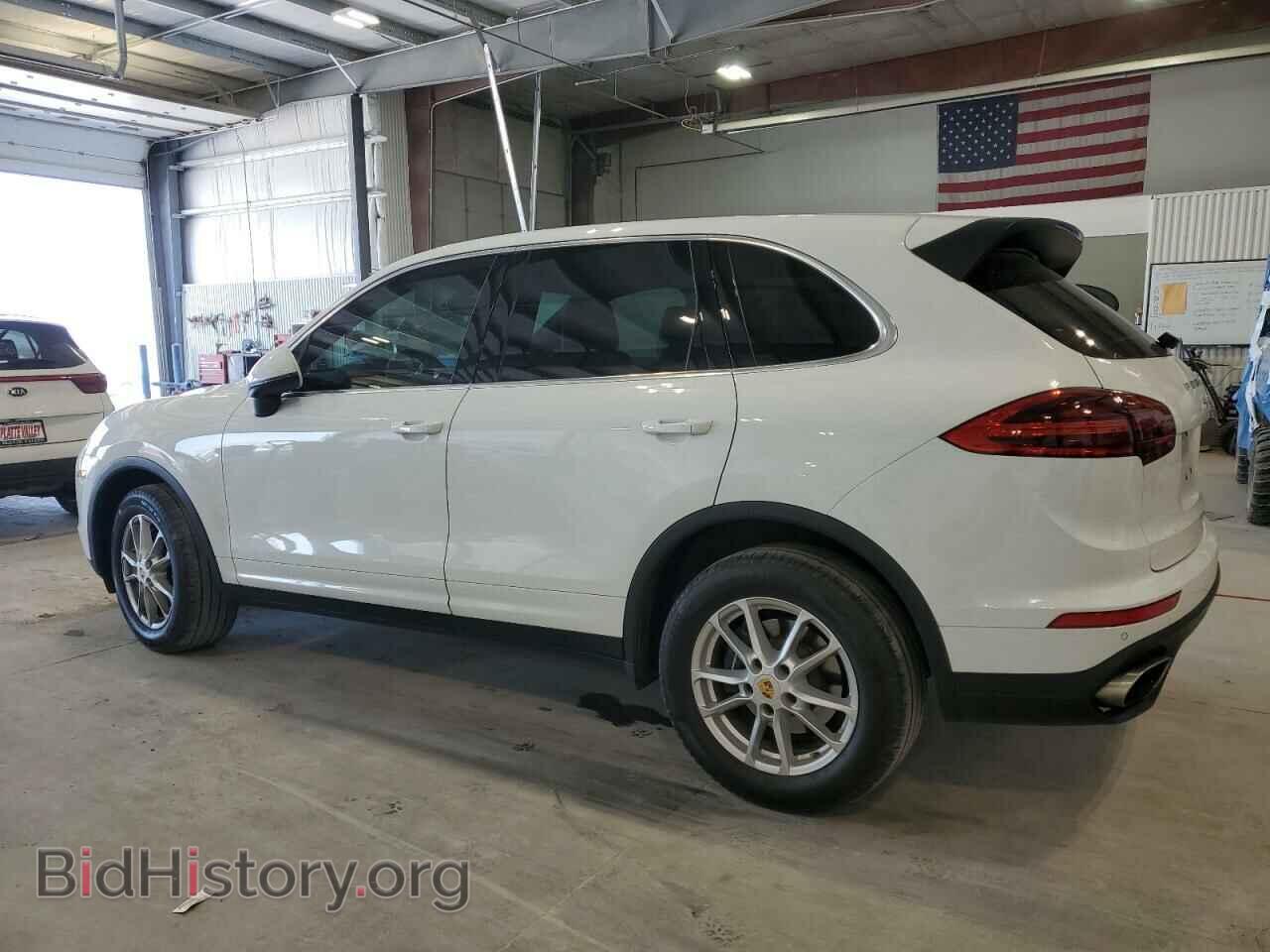 2017 PORSCHE CAYENNE - VIN: WP1AA2A20HKA86891 - Фото 2