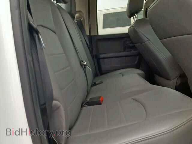 2018 RAM 1500 ST - VIN: 1C6RR6FG2JS168255 - Фото 6