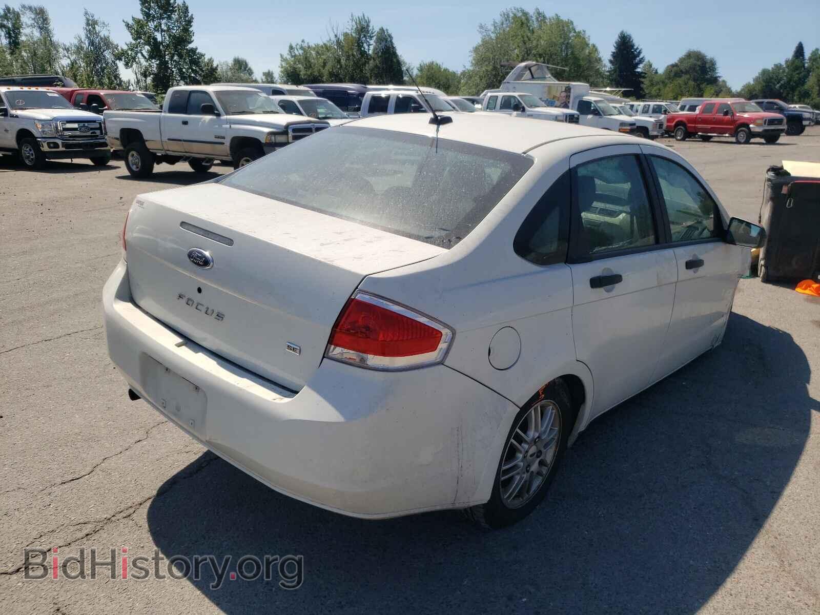 2009 FORD FOCUS - VIN: 1FAHP35N89W181174 - Фото 4