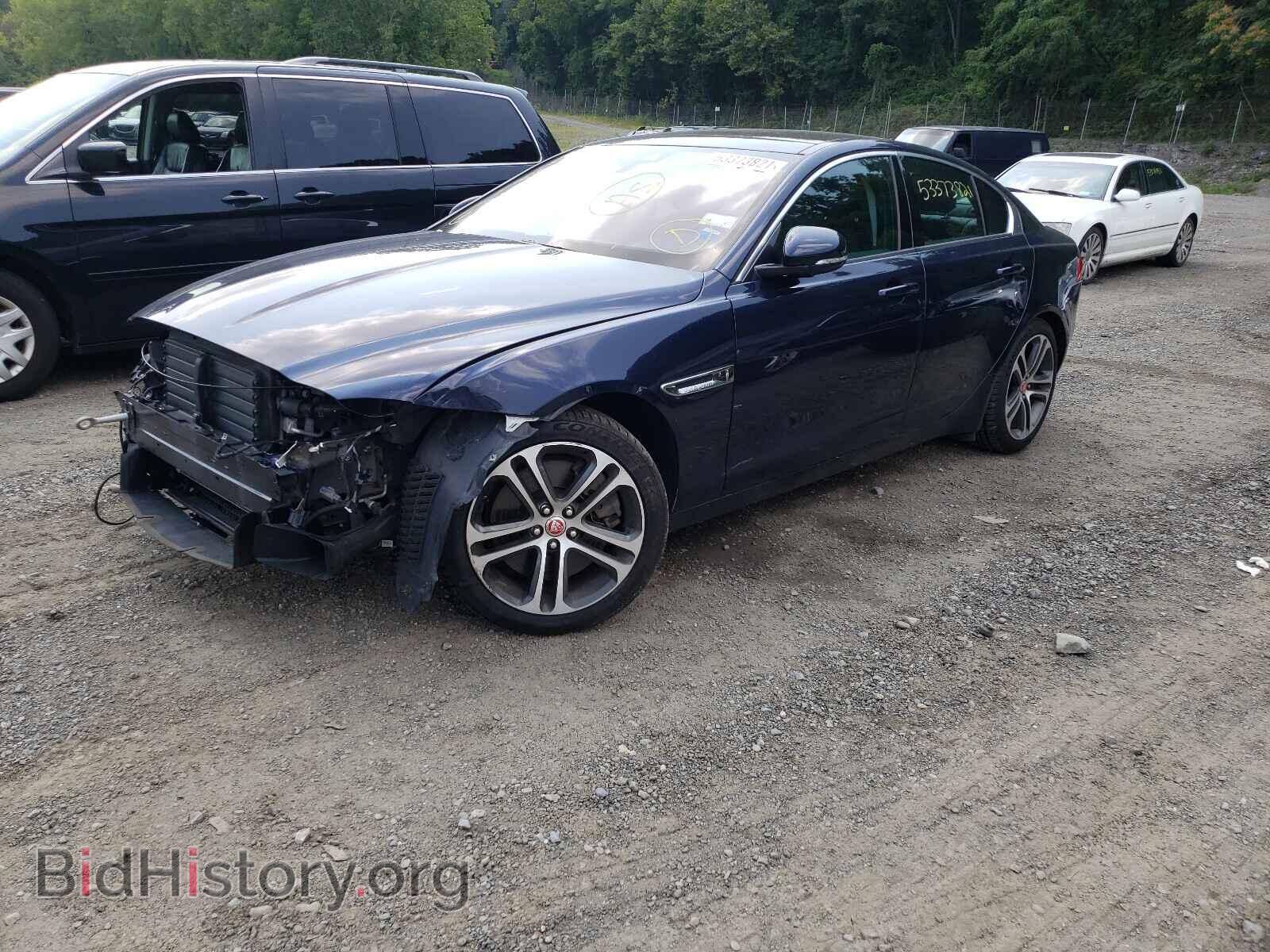 2017 JAGUAR XE - VIN: SAJAJ4BV3HA975035 - Фото 2