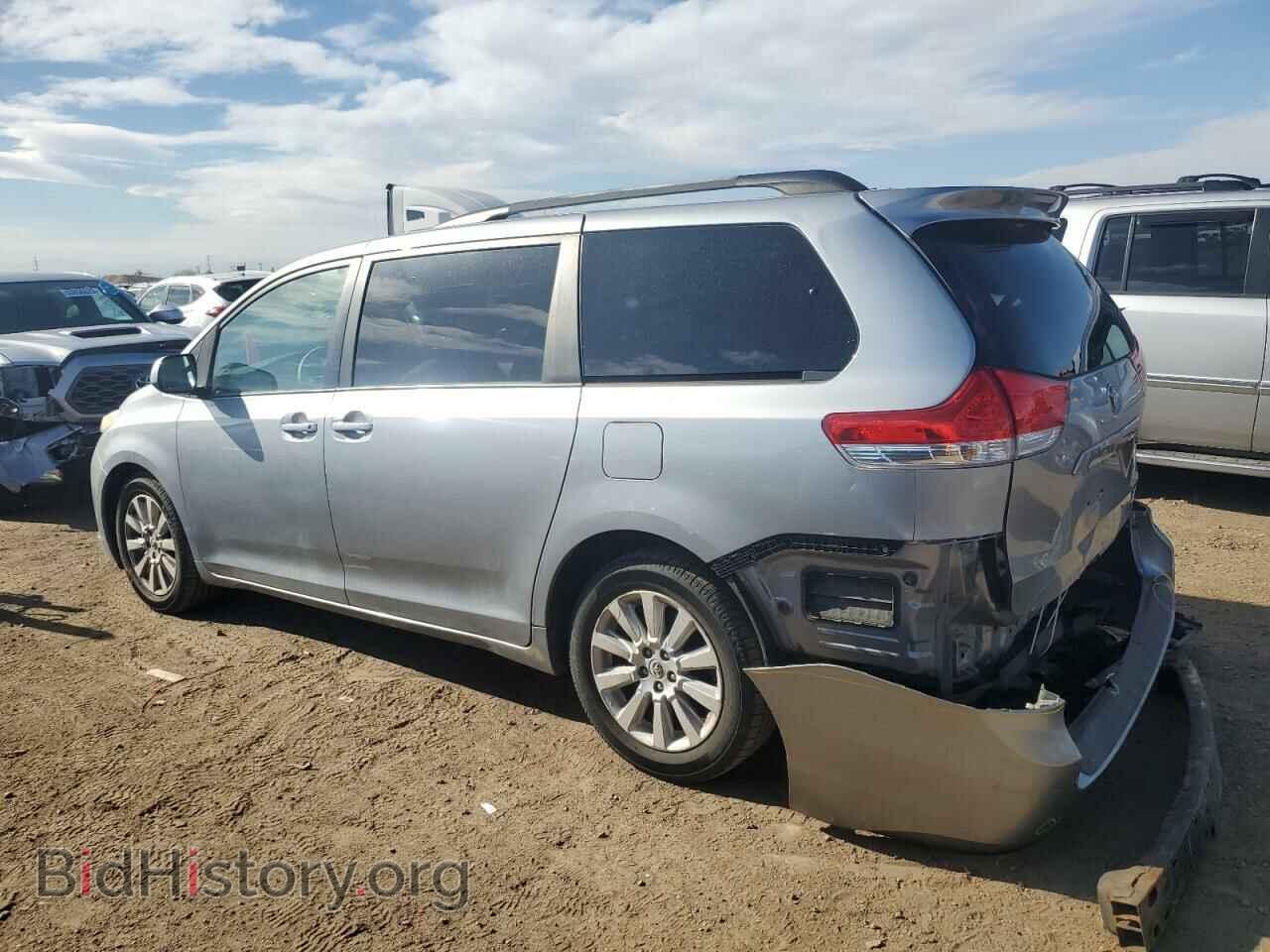 2011 TOYOTA All Models - VIN: 5TDDK3DC9BS018921 - Фото 2