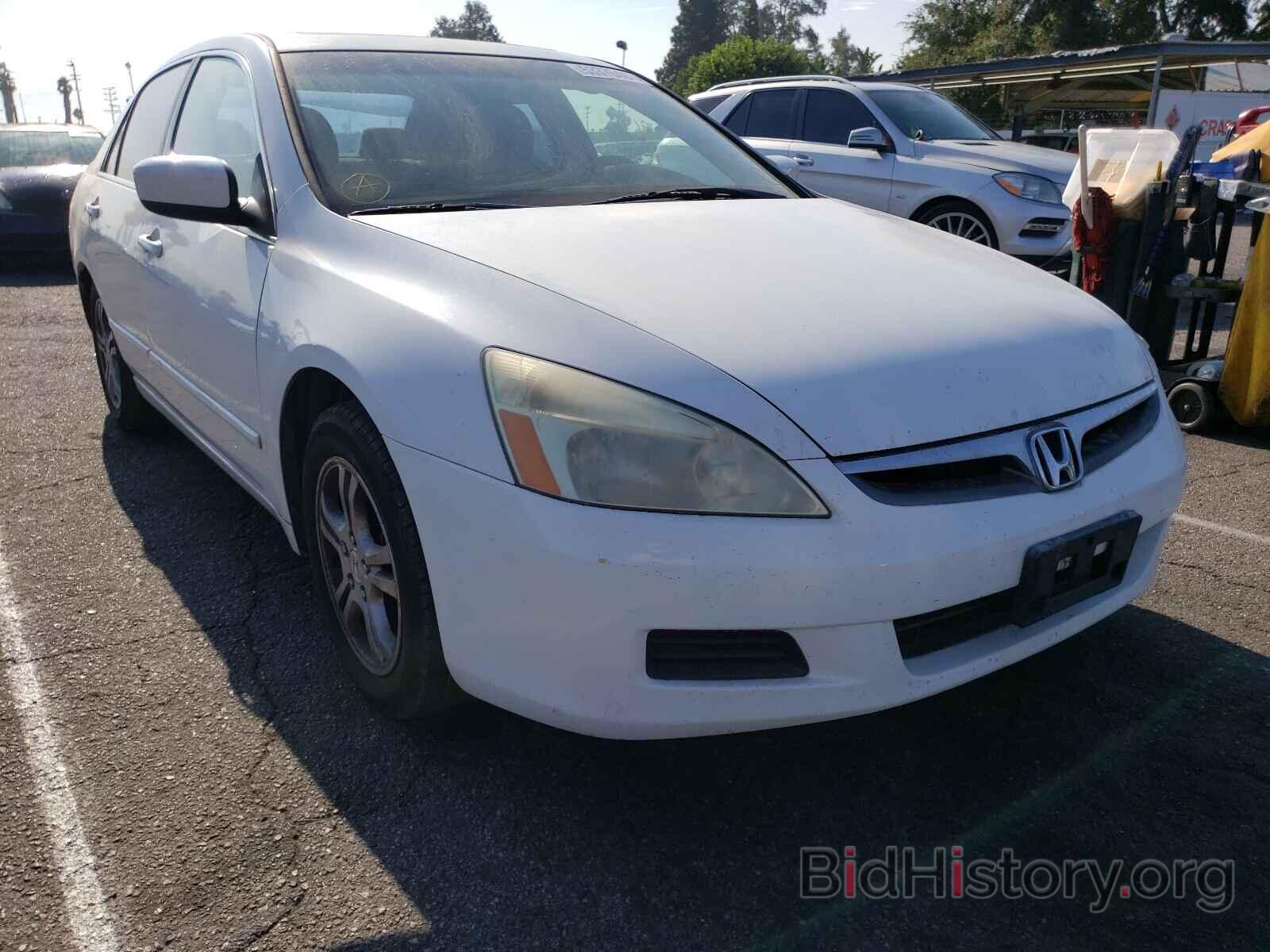 Photo 1HGCM56797A161438 - HONDA ACCORD 2007