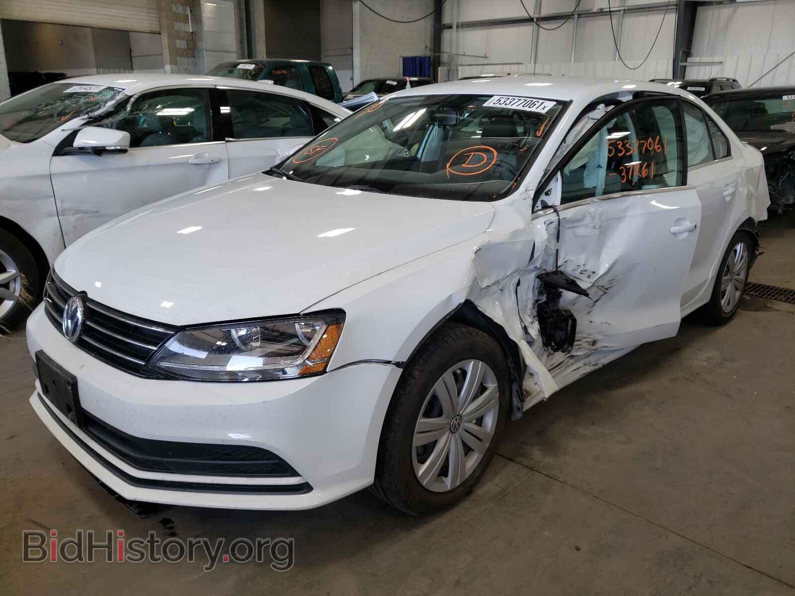 2017 VOLKSWAGEN JETTA - VIN: 3VW167AJ3HM365524 - Фото 2