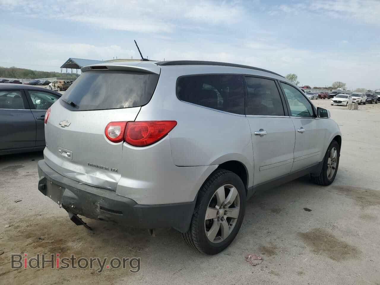 2012 CHEVROLET TRAVERSE - VIN: 1GNKVLED4CJ419949 - Фото 3