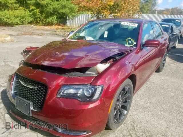 2019 CHRYSLER 300 - VIN: 2C3CCABG8KH648032 - Фото 2