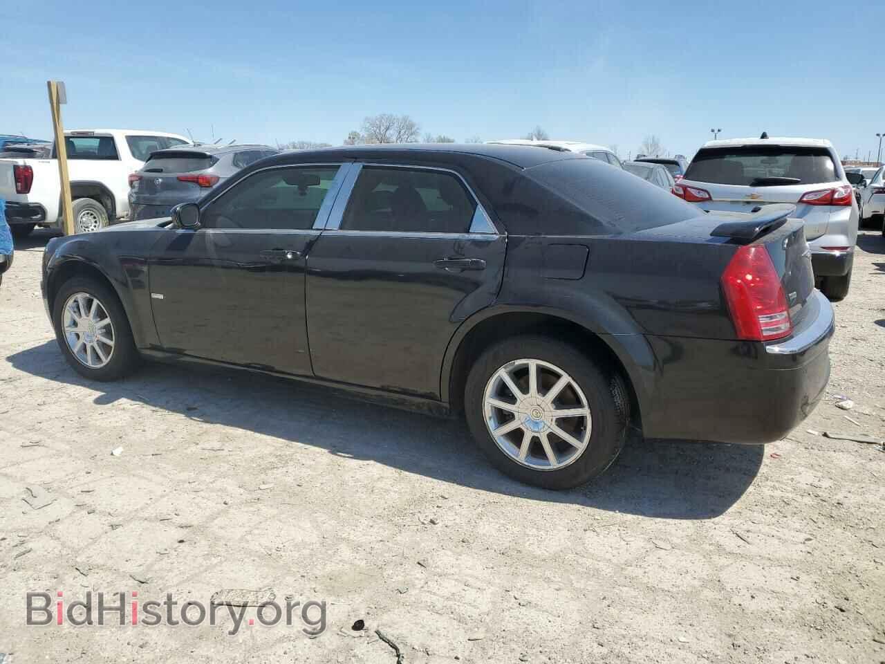 2010 CHRYSLER 300 - VIN: 2C3CK6CT0AH113822 - Фото 2