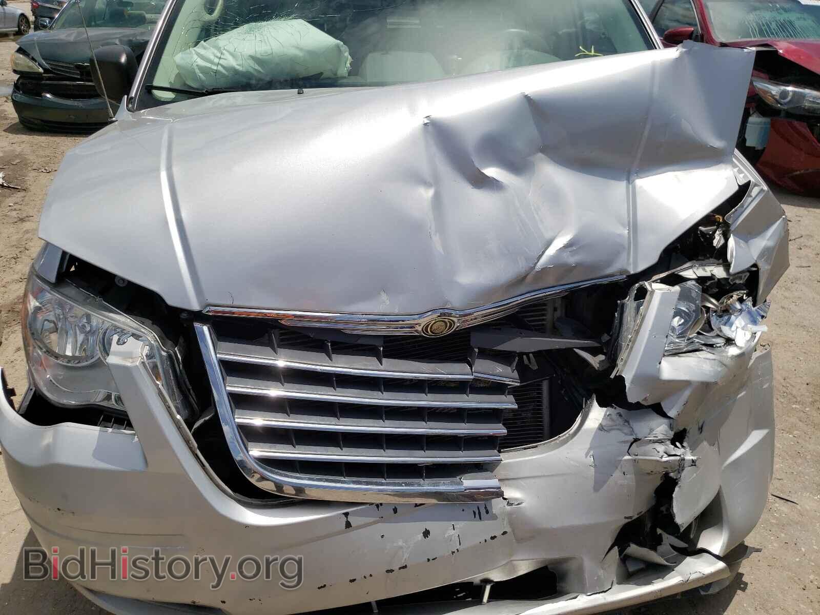 2009 CHRYSLER MINIVAN - VIN: 2A8HR44E89R525373 - Фото 9