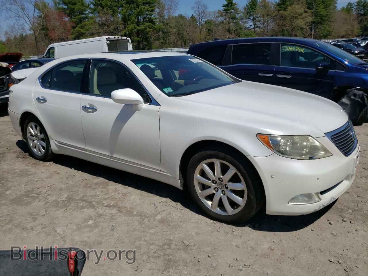 2009 LEXUS LS460 - VIN: JTHCL46F395003593 - Photo 4