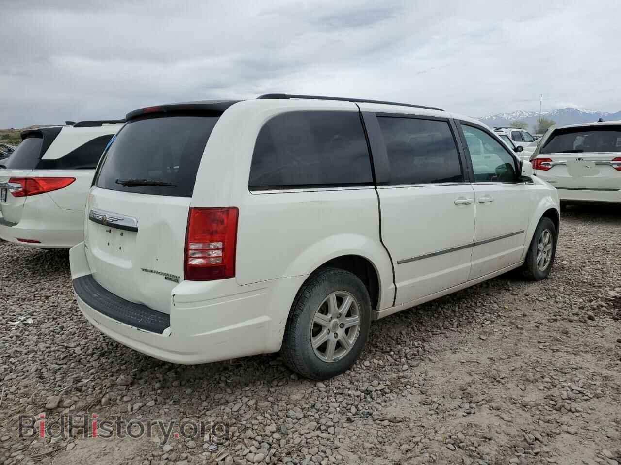 2010 CHRYSLER TOWN & C - VIN: 2A4RR5D11AR492147 - Фото 3