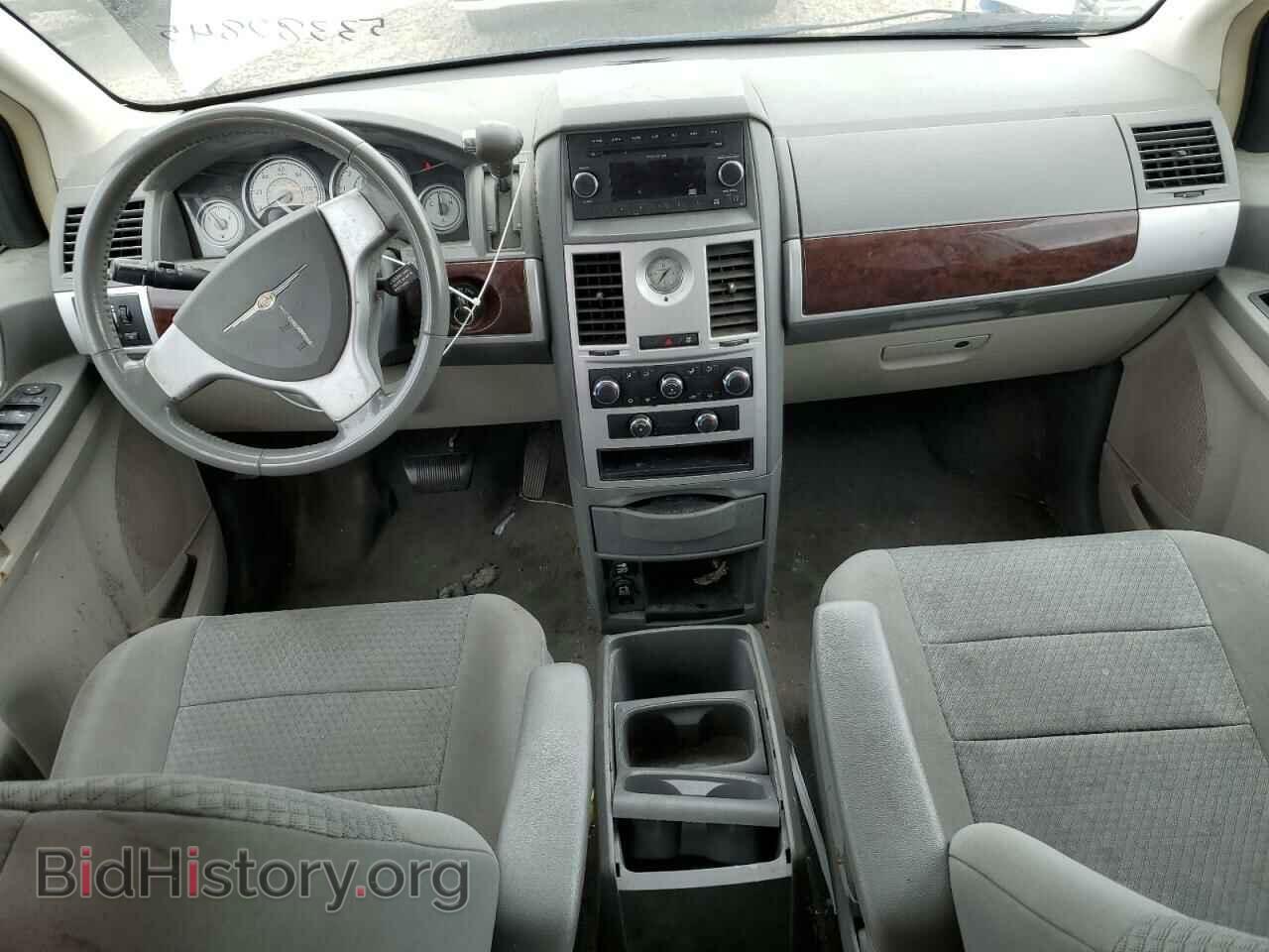2010 CHRYSLER TOWN & C - VIN: 2A4RR5D11AR492147 - Фото 8